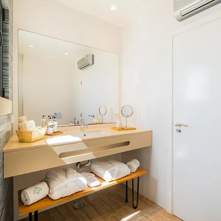 빌라 Casa Na Muralha - Front - Rooftop Jacuzzi By Dreamvillasalbufeira *